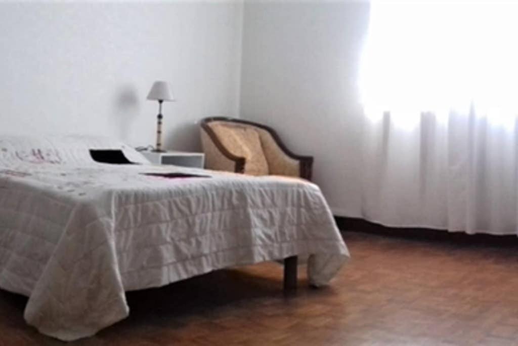 Spacieux Appartement Proche Centre Et Piscine Condom Ngoại thất bức ảnh
