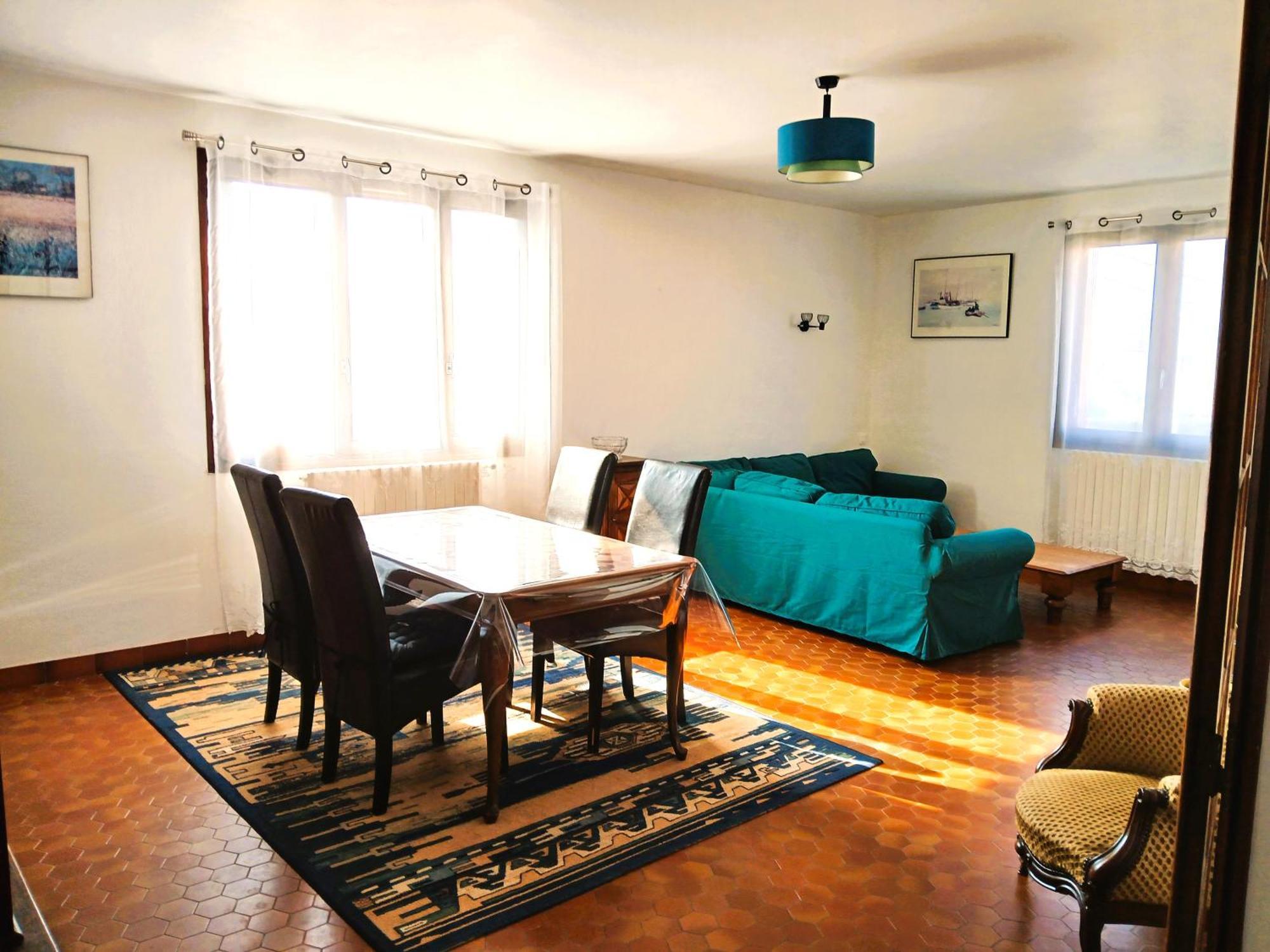 Spacieux Appartement Proche Centre Et Piscine Condom Ngoại thất bức ảnh